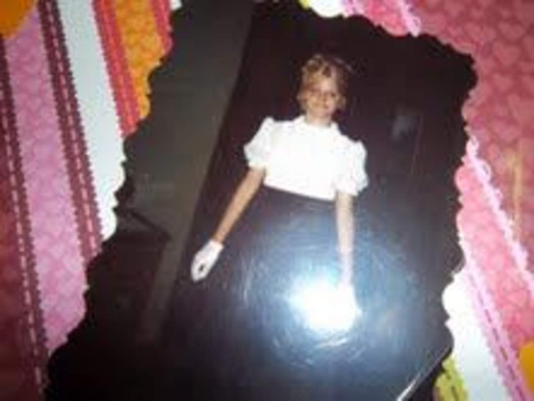 Debra Powell's album, Profile Pictures