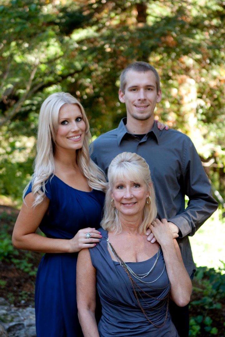 Sandy Kinder's album, Family Portrait 2011