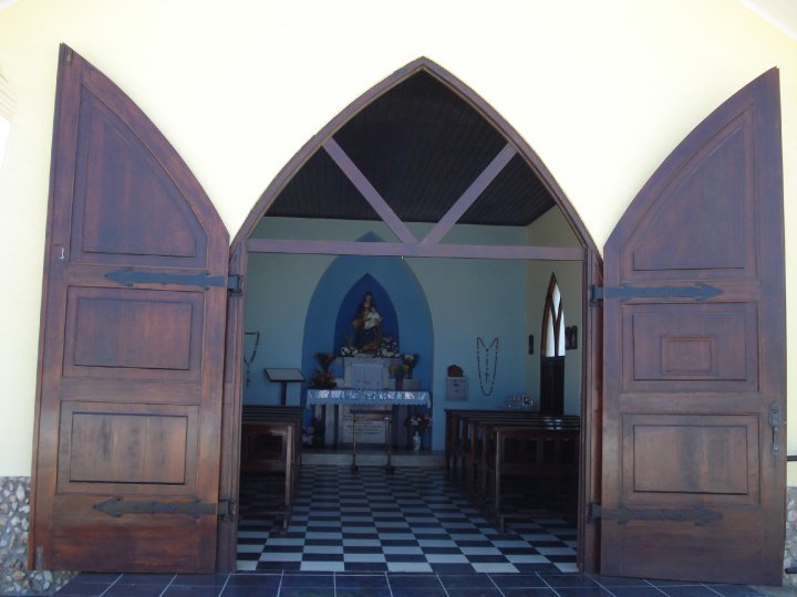 Debbie Davis' album, Aruba