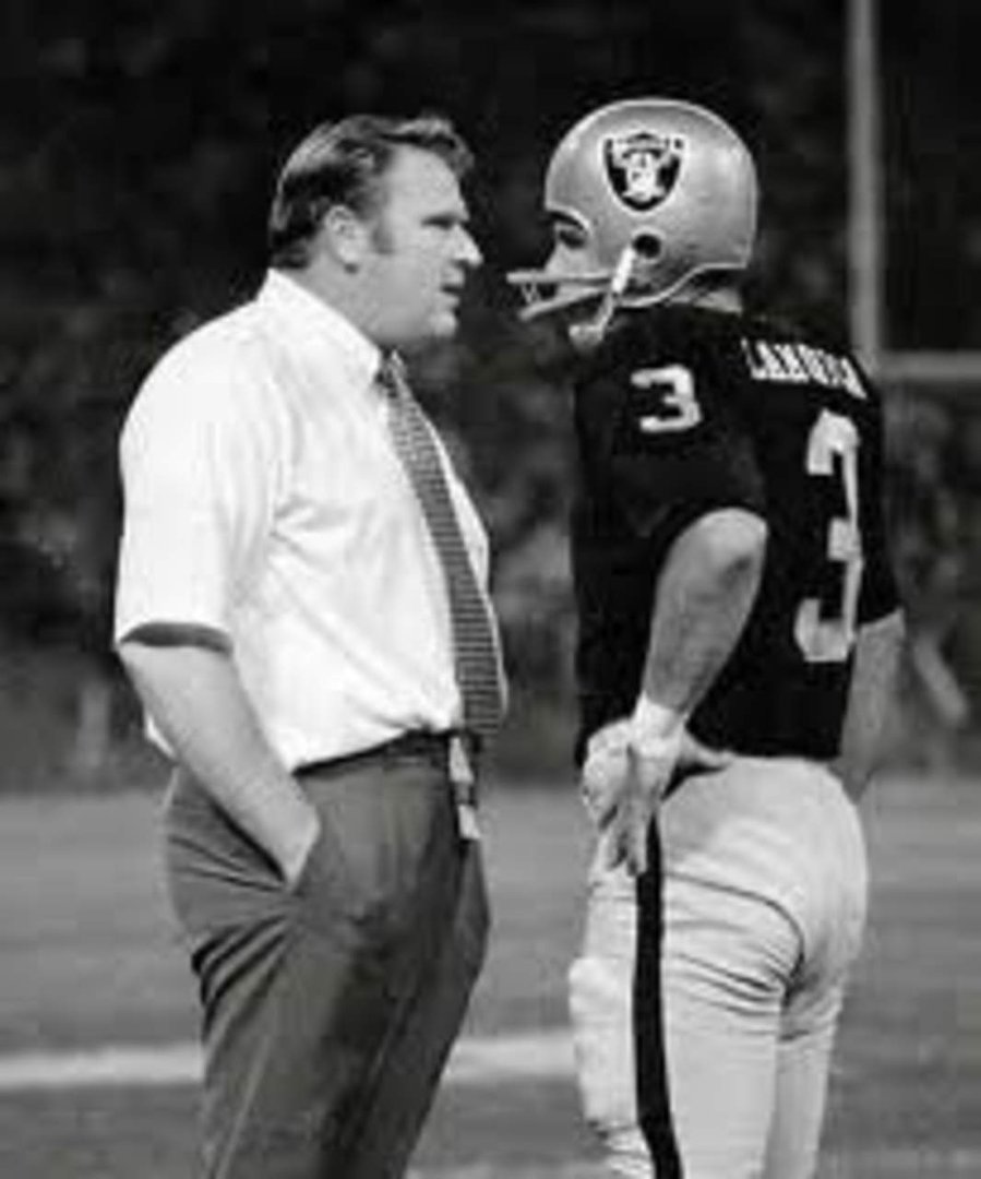 Warren Mau's album, Raider Greats