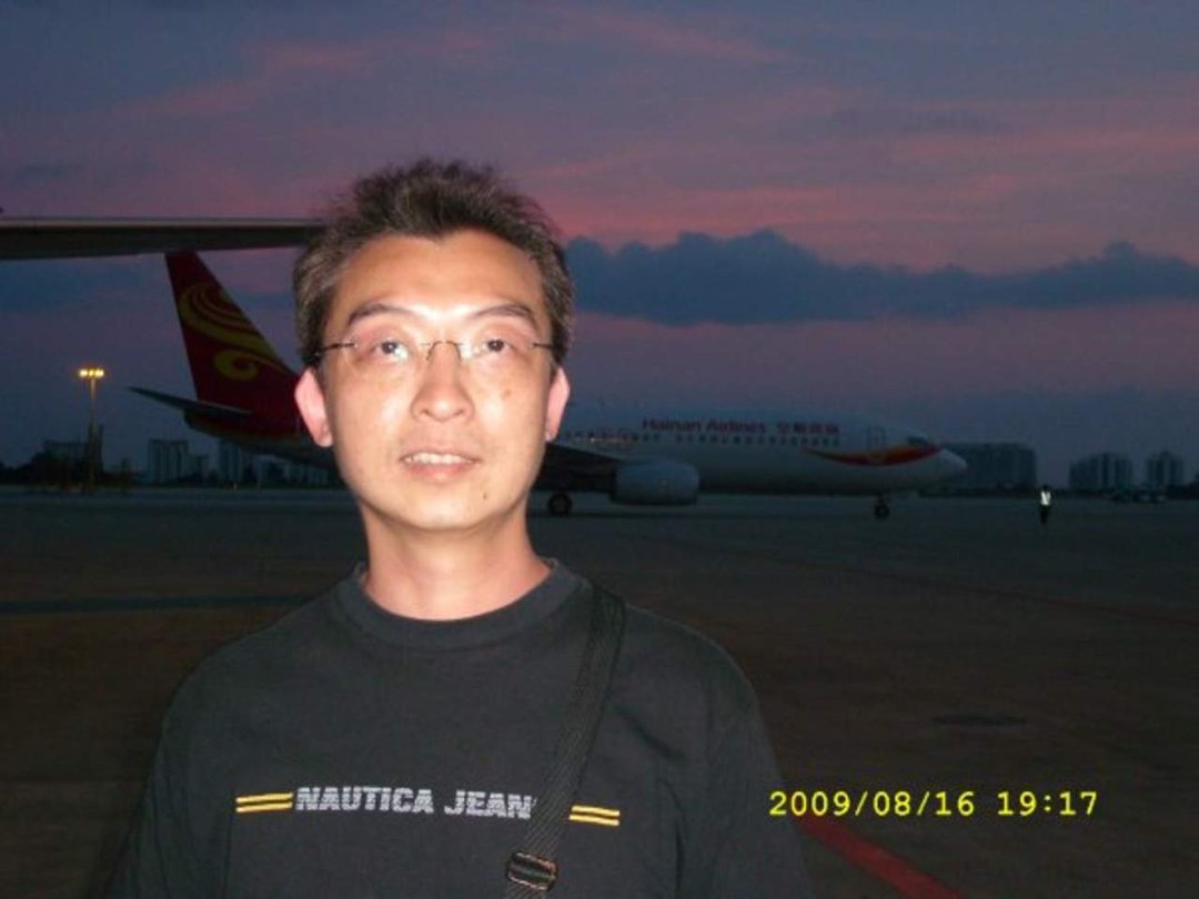 Vincent Lui's album, Profile Pictures