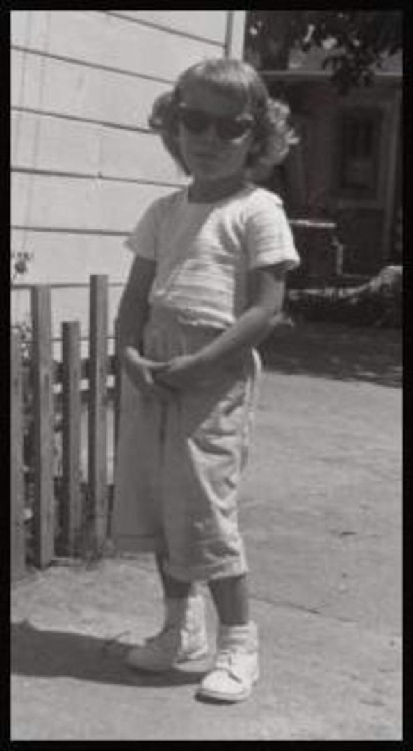 Janet Lindeman's album, Profile Pictures