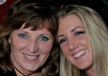 Sandra Brown's album, Profile Pictures