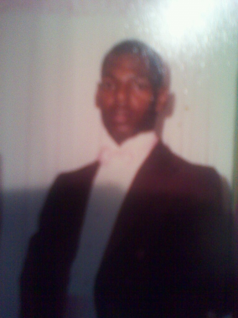Kenneth Wright's album, Mobile Uploads