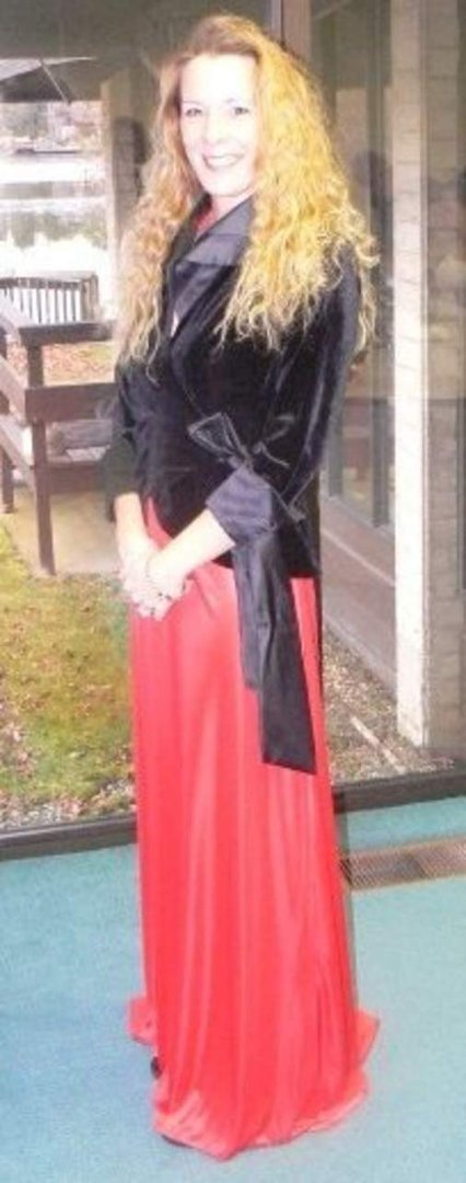 Joanne Eichmann's album, Profile Pictures