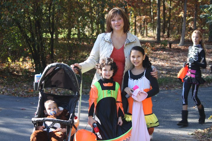 Bernadette Montalvo's album, Halloween 2010