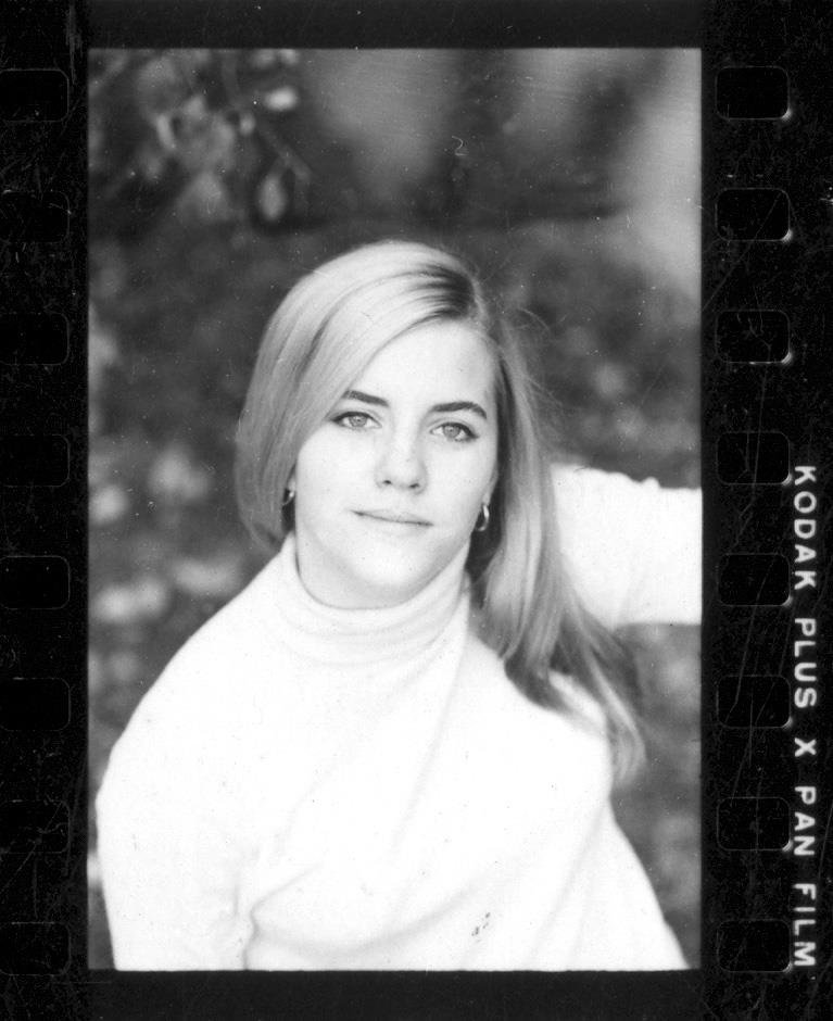 Jennifer Almquist's album, Profile Pictures