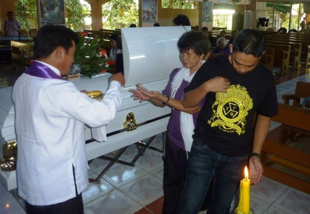 Hec Encarnacion's album, Dr. Conrado B. Encarnacion's wake and funeral.