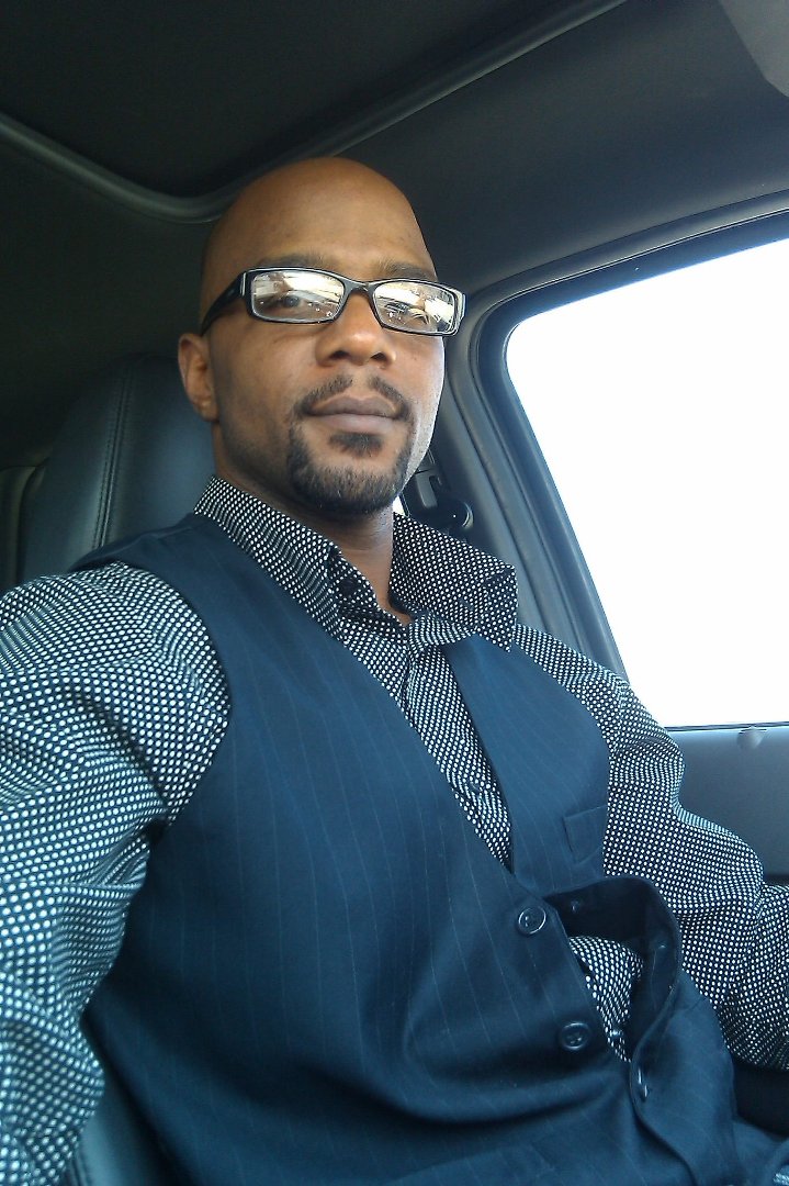 Kip Abraham's album, Mobile Uploads