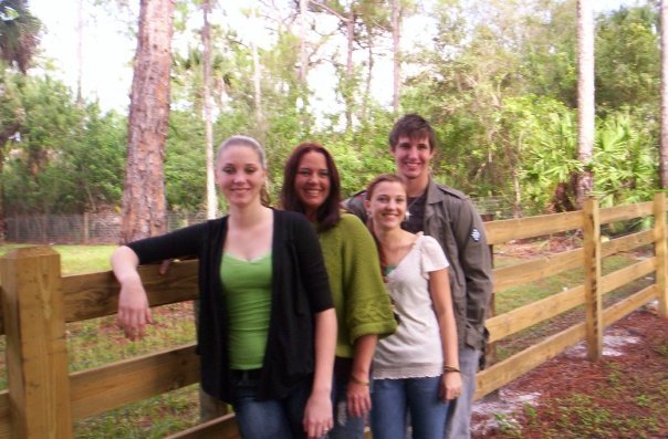 Lori Howard's album, Thanksgiving 2009 ( + a little extra from this year!)