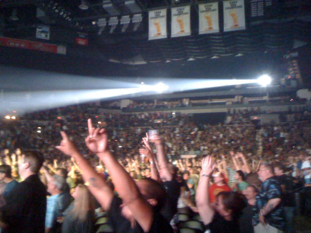 Mike thomas' album, RATT/Scorpions tour, 2010