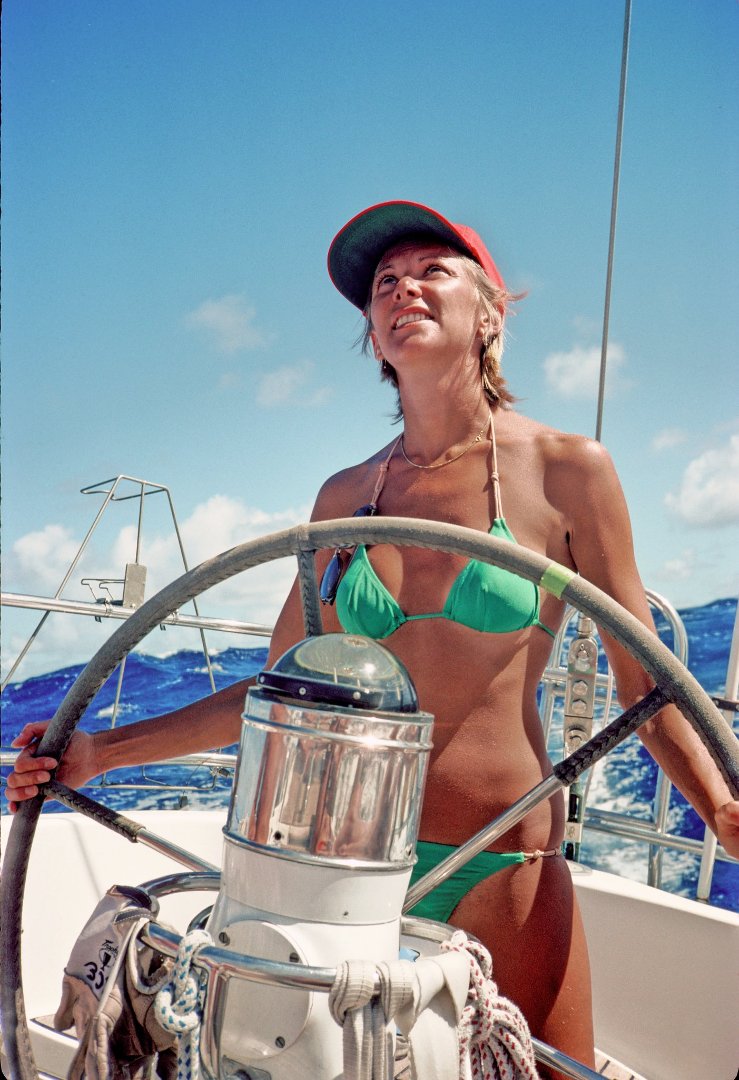 Lindy Bowman's album, Profile Pictures