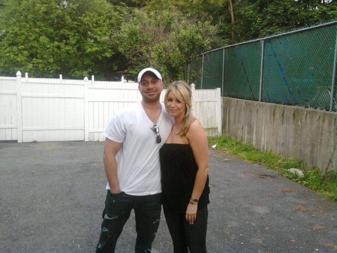 Thomas Goodrich's album, nadalyze birthday