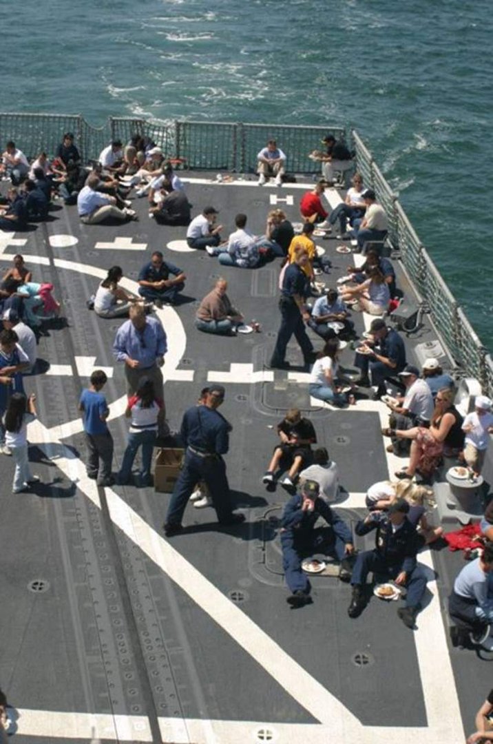 Jacob Painter's album, USS Preble (DDG-88)