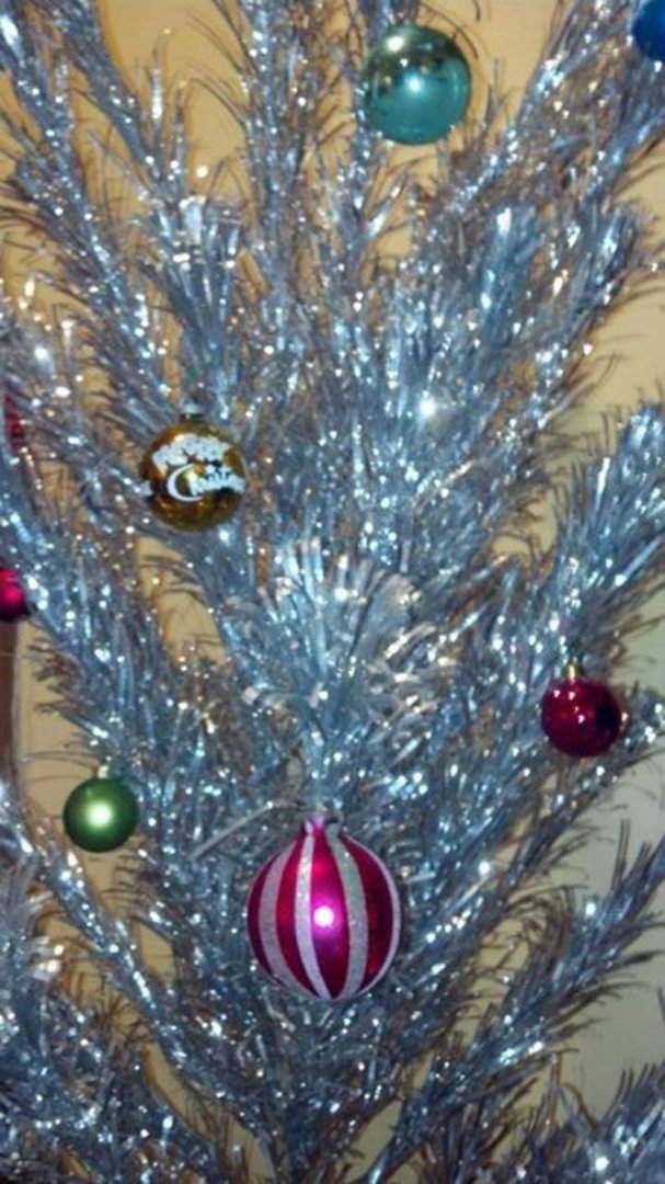 Darla Cantrell's album, Tinsel Tree