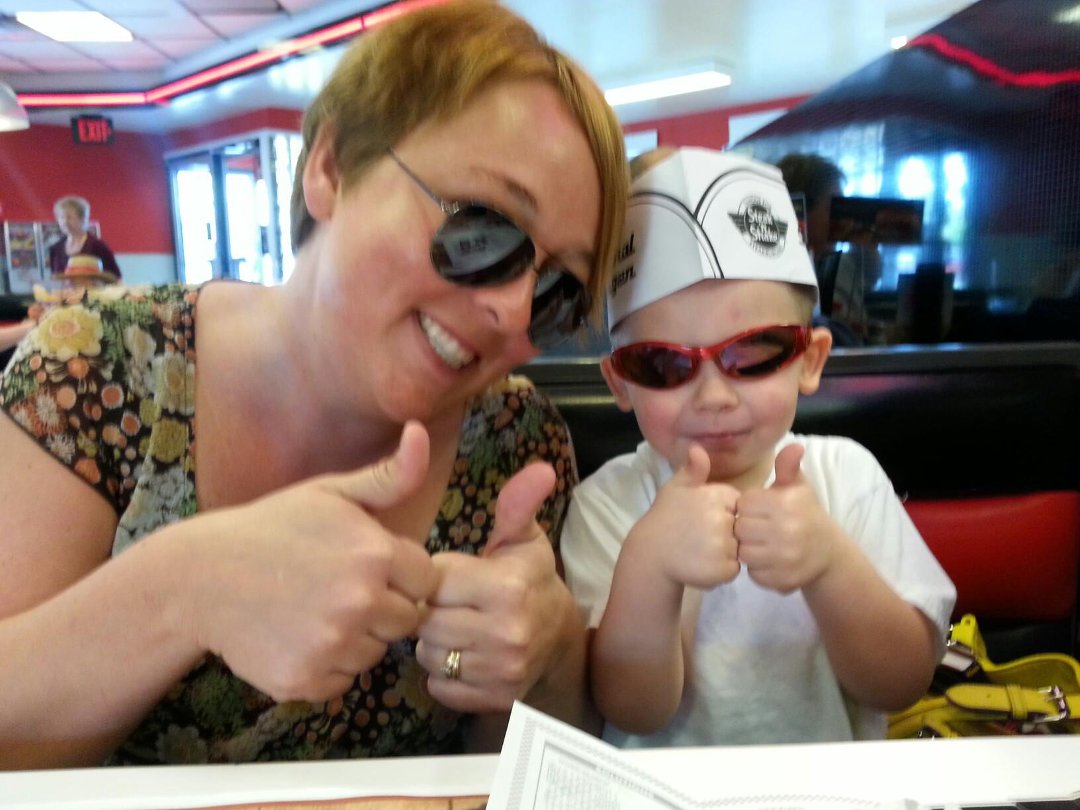 Dee Knoop's album, Mobile Uploads