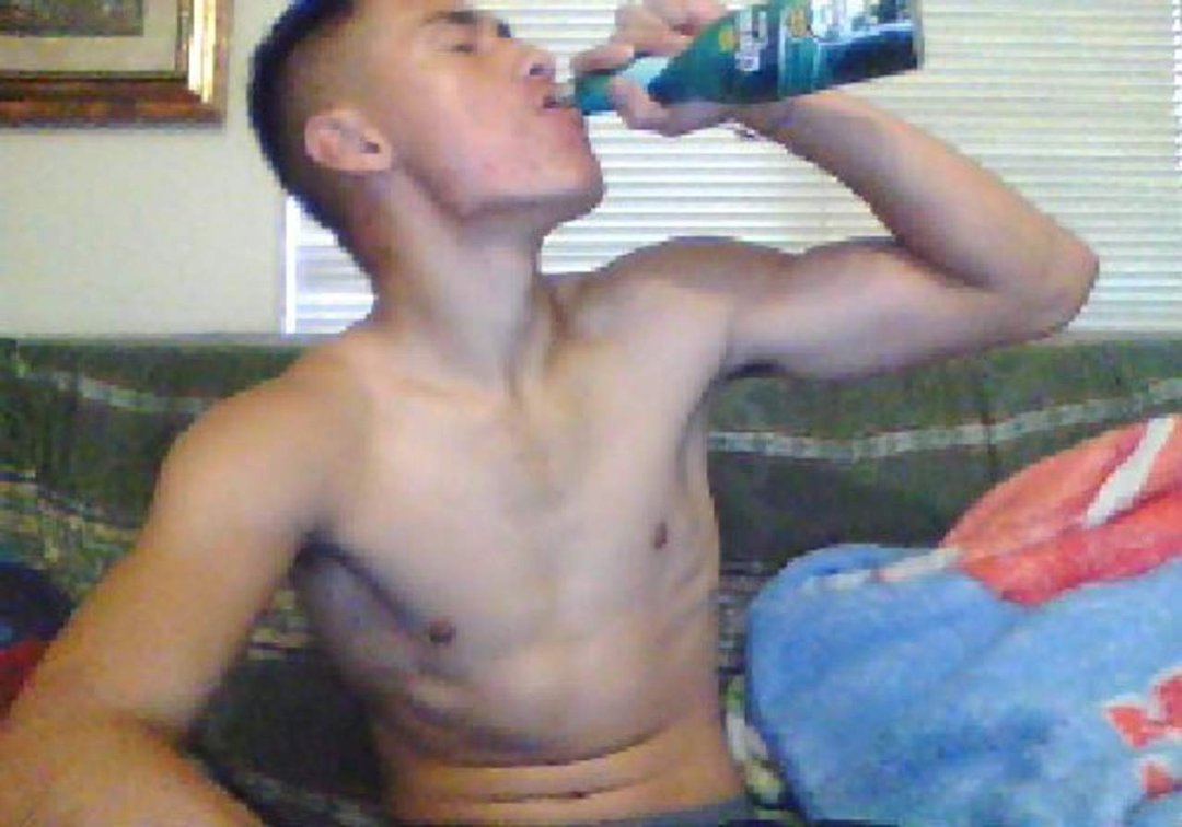 Teeb Lis' album, Webcam Photos