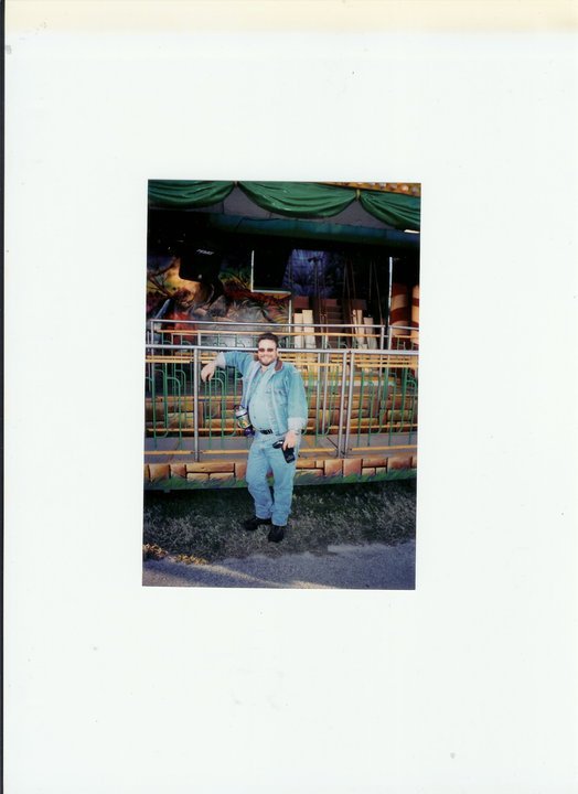 Robert Abugelis' album, Profile Pictures