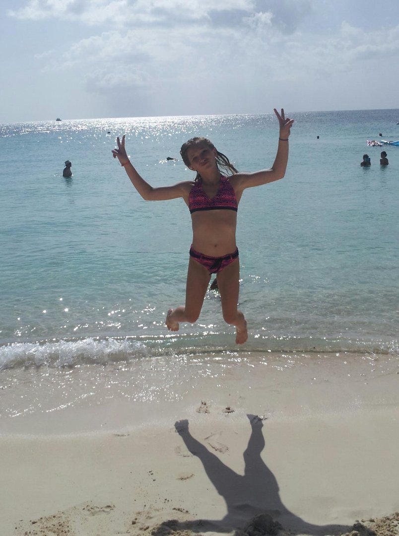 Vicki McGee's album, Mobile Uploads