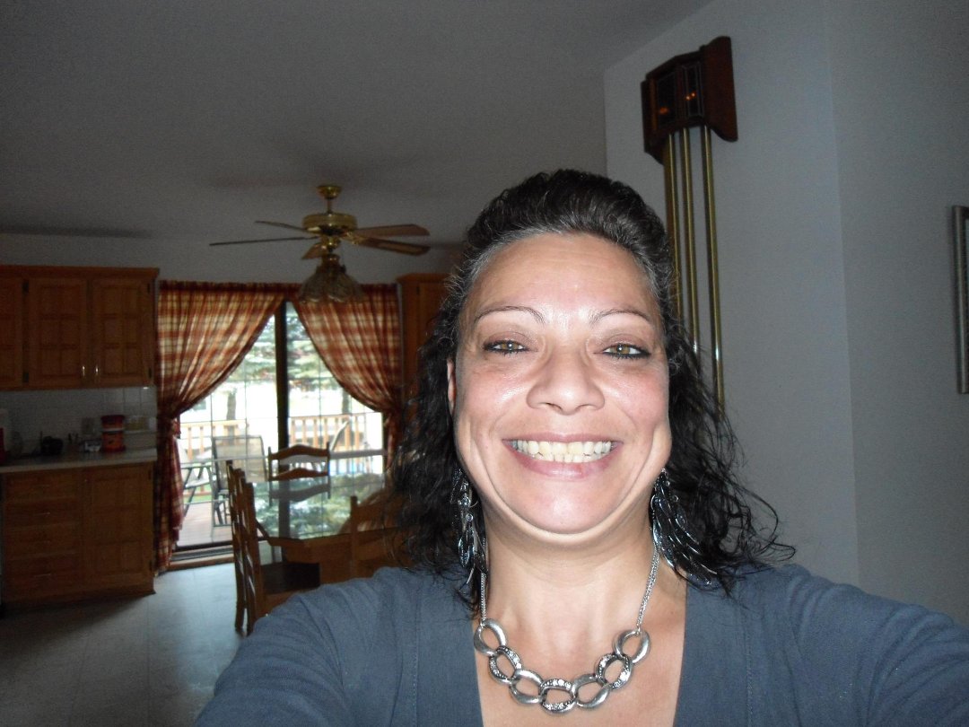 Monique Cusson's album, Profile Pictures