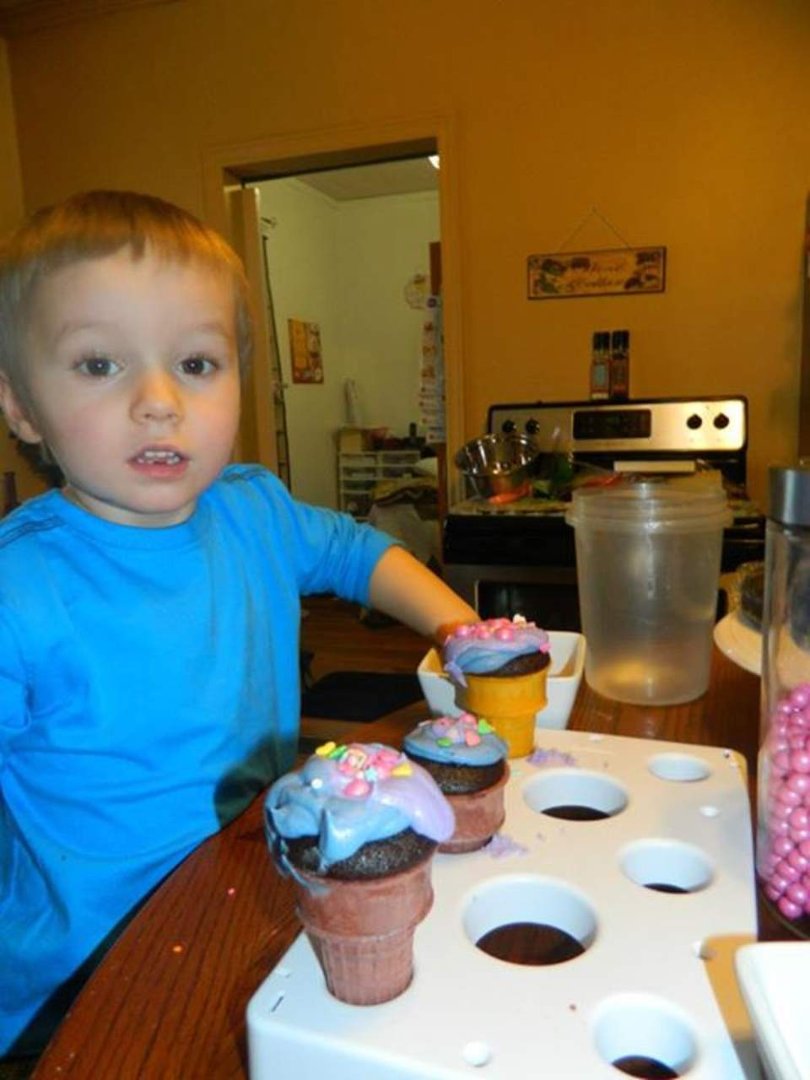 Sharon Moore's album, My day with Isabelle and Aiden