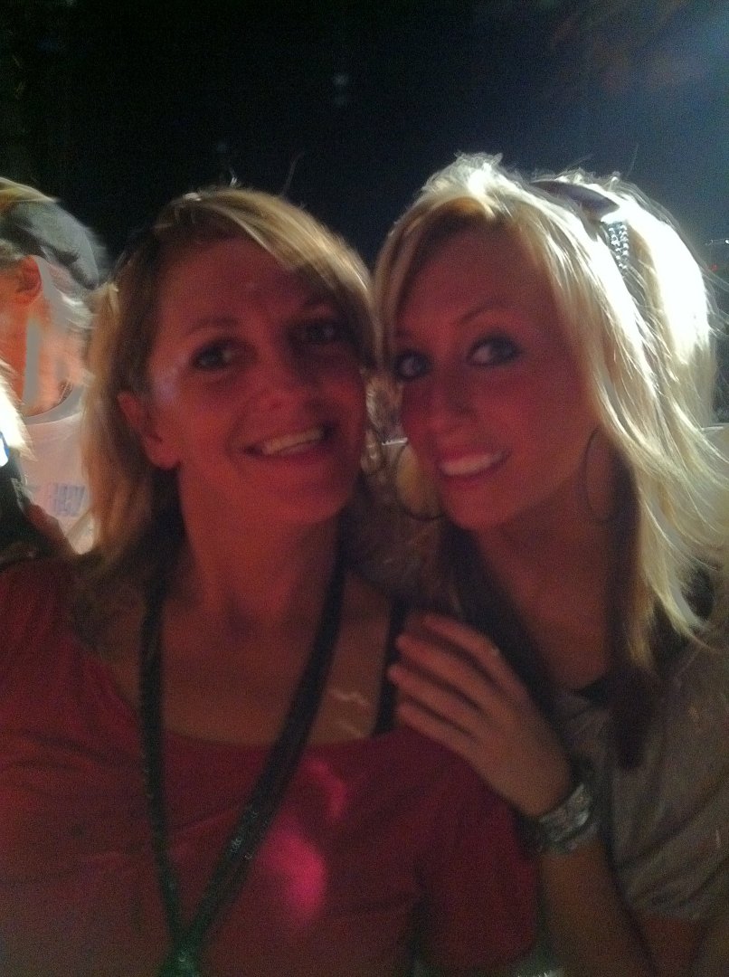 Sandi Skinner's album, Mobile Uploads