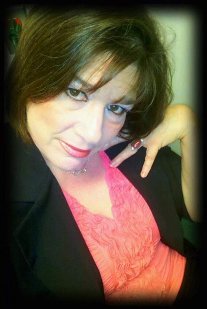 Beth weiand's album, Profile Pictures