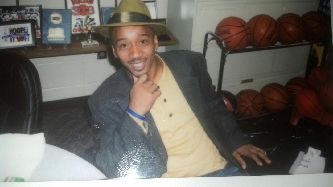Derek Billups' album, Mobile Uploads