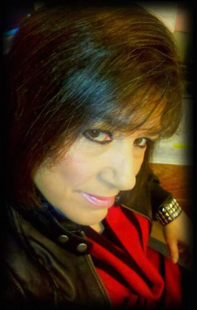 Beth weiand's album, Profile Pictures