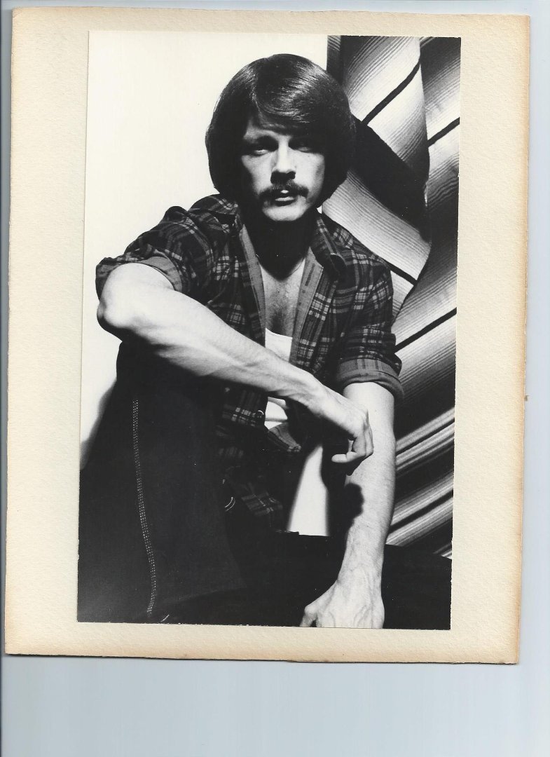 timothy hurst's album, Profile Pictures