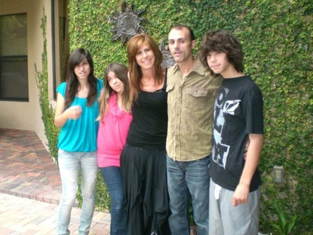 Louis P. Graner III's album, Thanksgiveing 2009