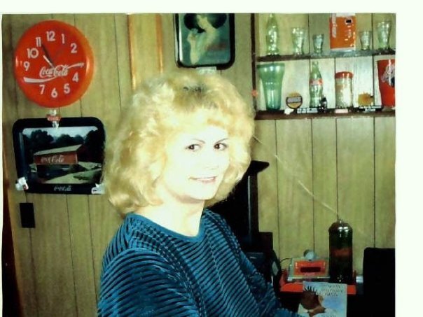 Earl Casey's album, Earl's Photos
