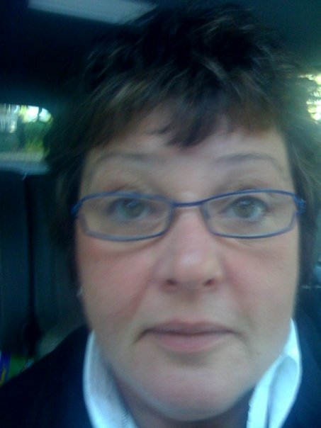 Sue Dolan's album, Profile Pictures