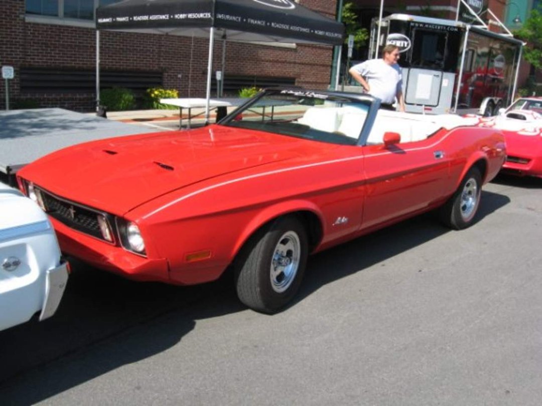 Robert B. Bennett's album, 2008 Cherry Festival Car Cruise