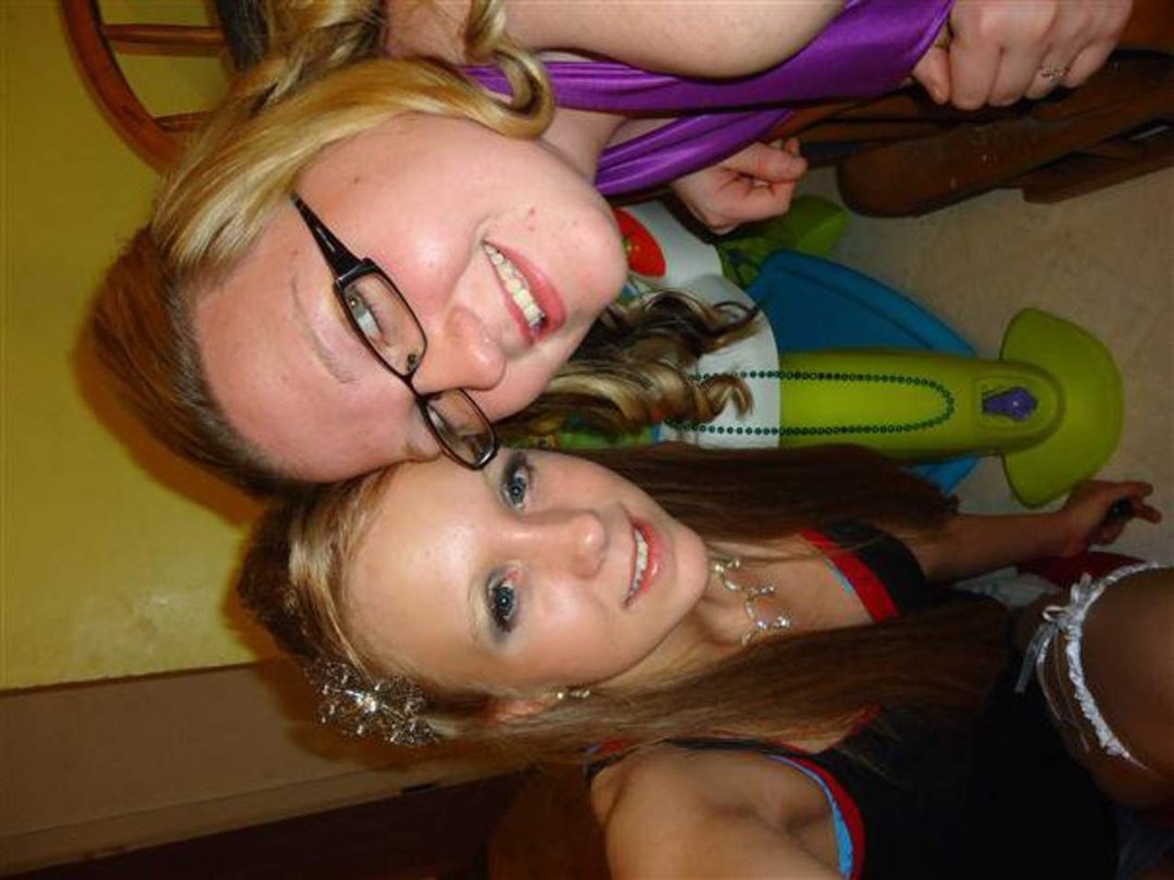 Kimberly Audlehelm's album, Lindsey Cronk's Junior Prom 4/31/11
