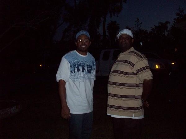 Ambassador tiggle el's album, TIG & FAM