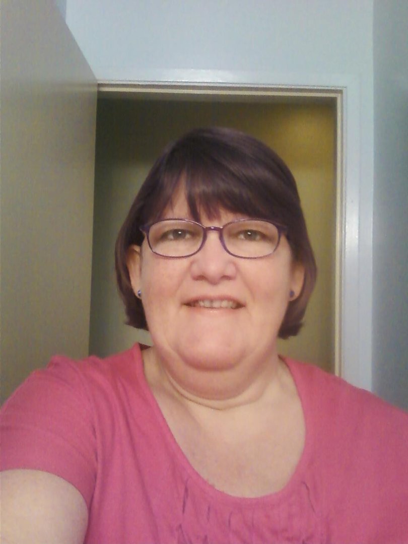 Ellen Lewellyn's album, Profile Pictures