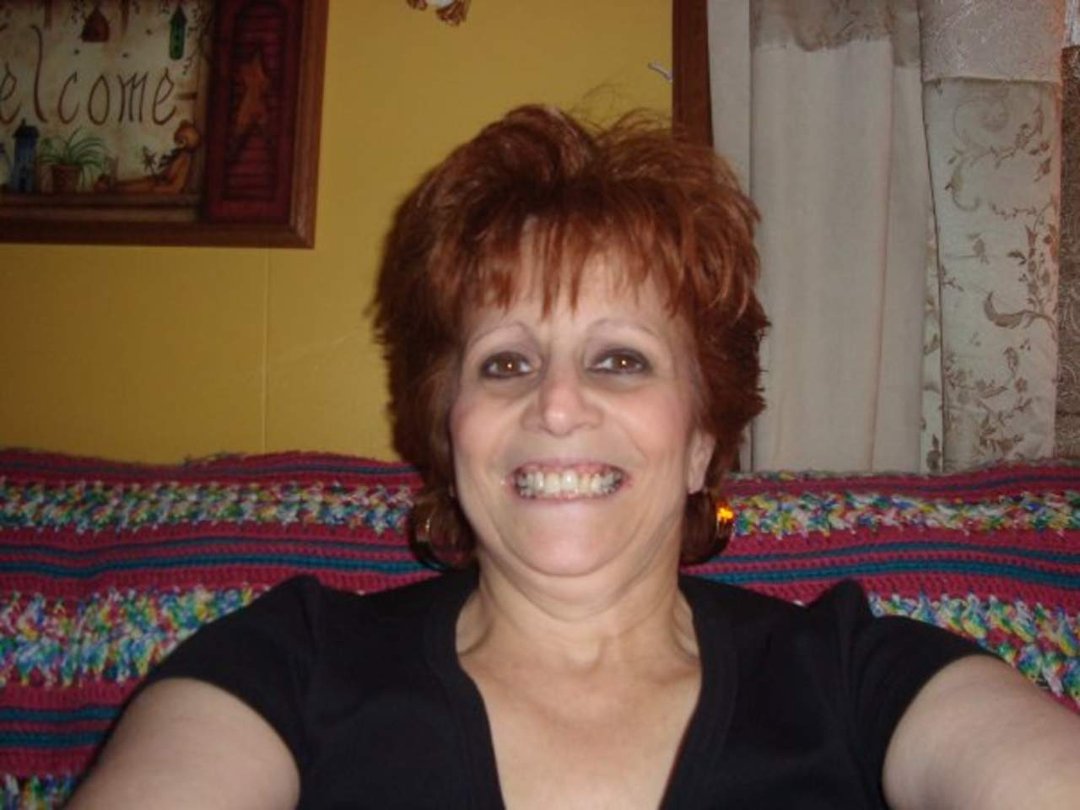 Phyllis McBrayer's album, Profile Pictures