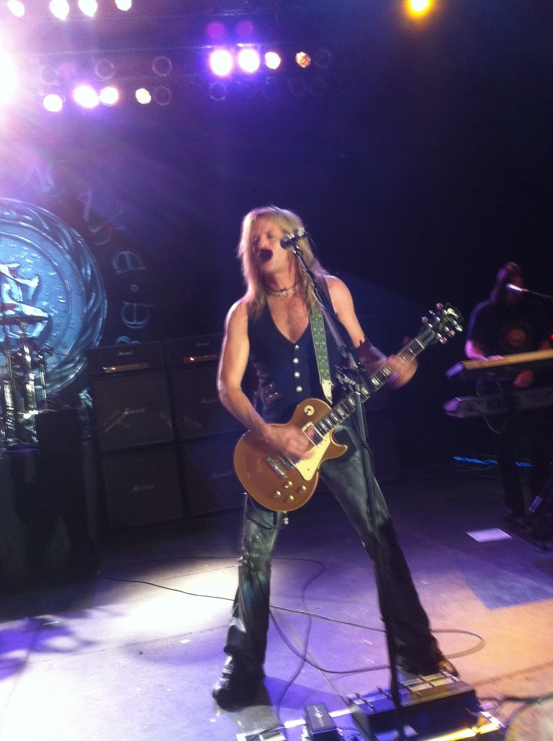 Sandi Skinner's album, Mobile Uploads