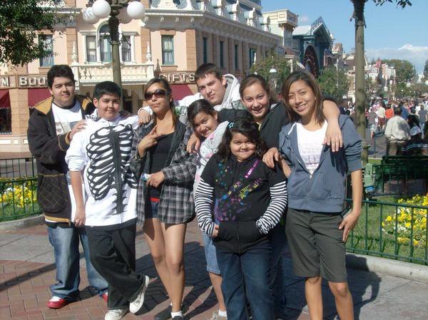 Denele Rodriguez's album, Family