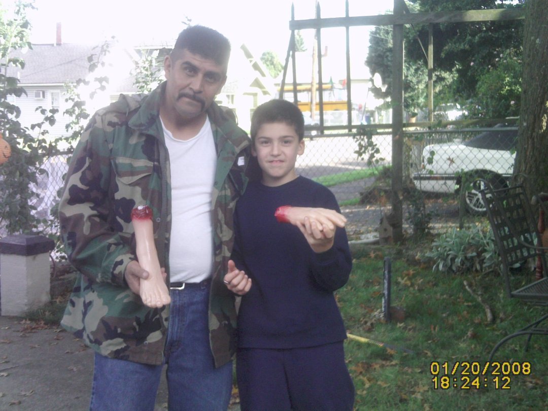 Robin Salinas' album, Profile Pictures