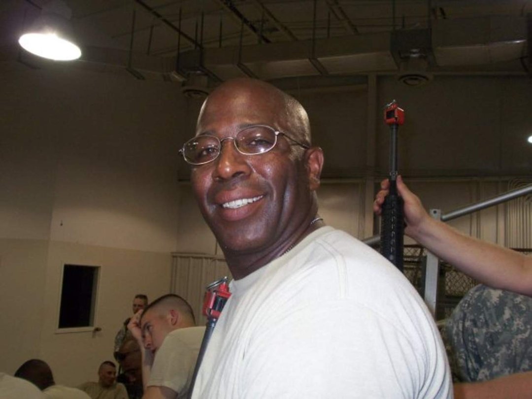 Raymond Lewis' album, Profile Pictures