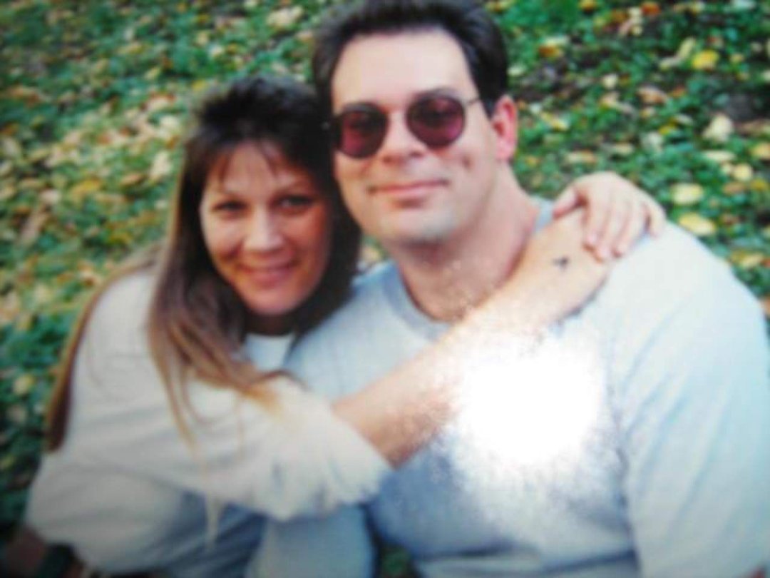 Sandra Covell's album, Profile Pictures