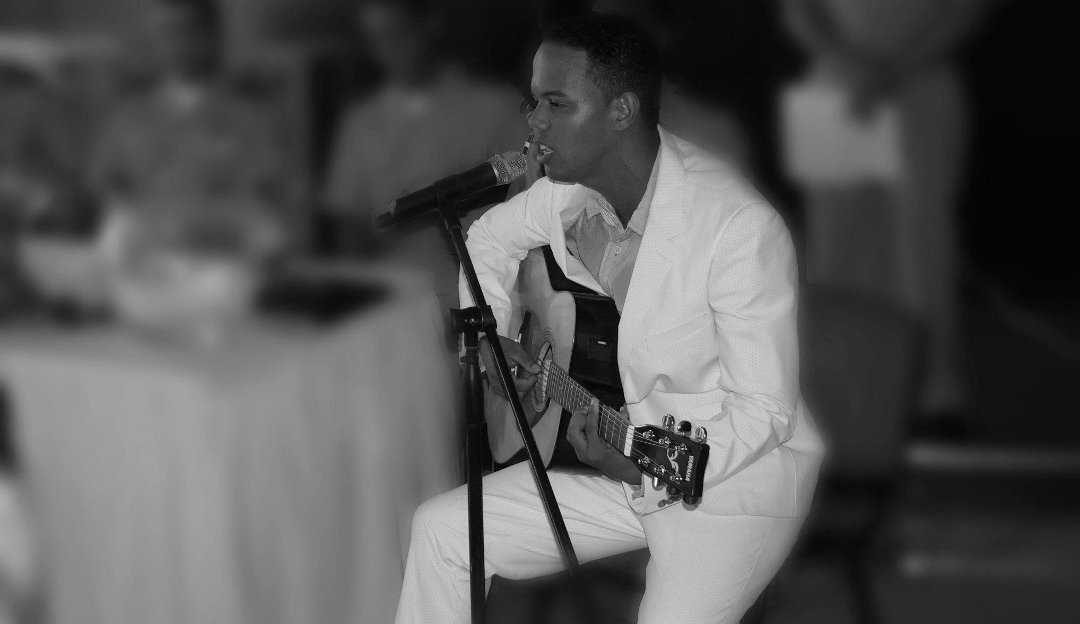 Simplemente Dior's album, Profile Pictures