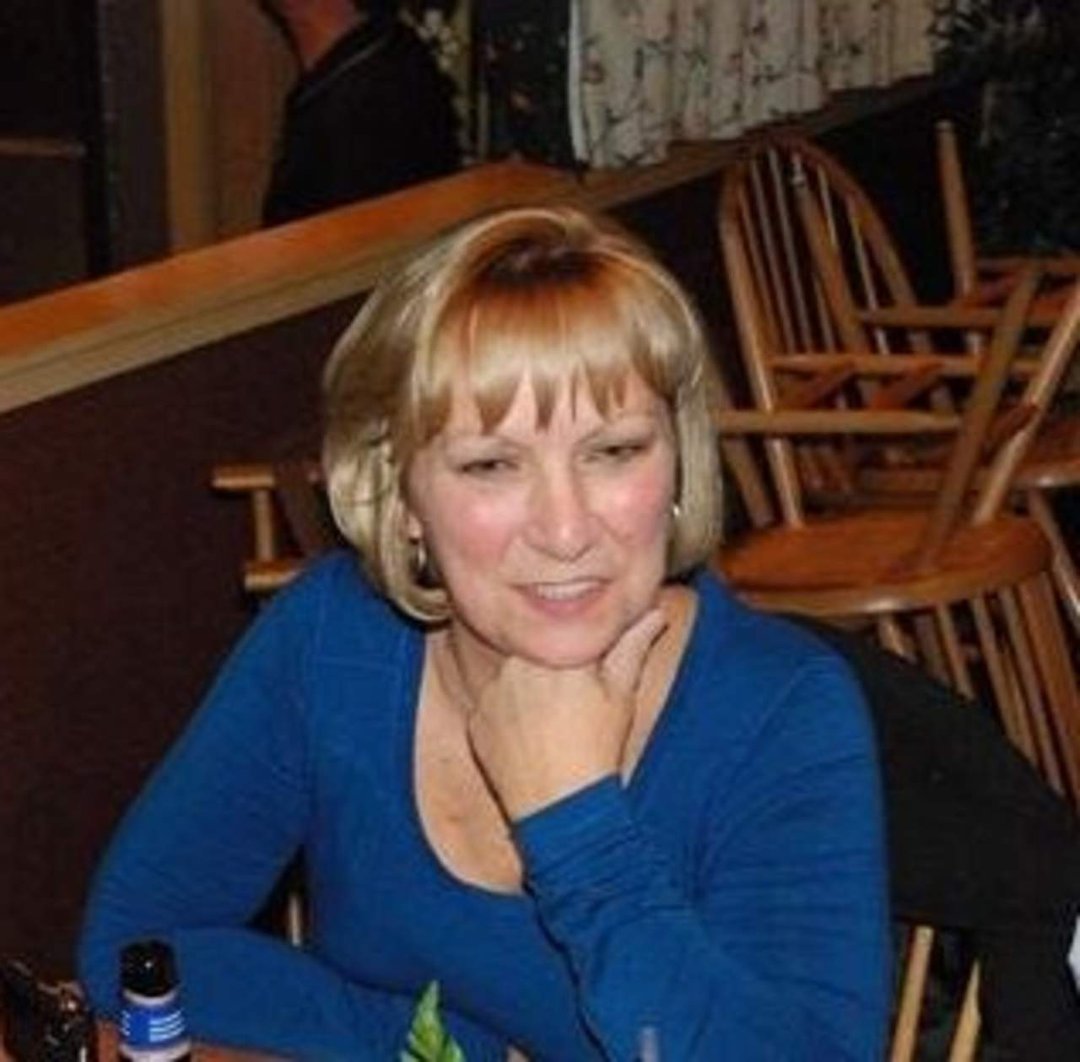 Donna Schmidt's album, Profile Pictures
