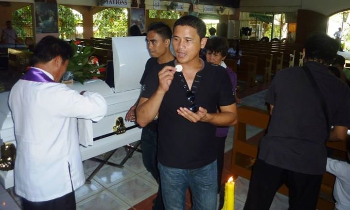 Hec Encarnacion's album, Dr. Conrado B. Encarnacion's wake and funeral.