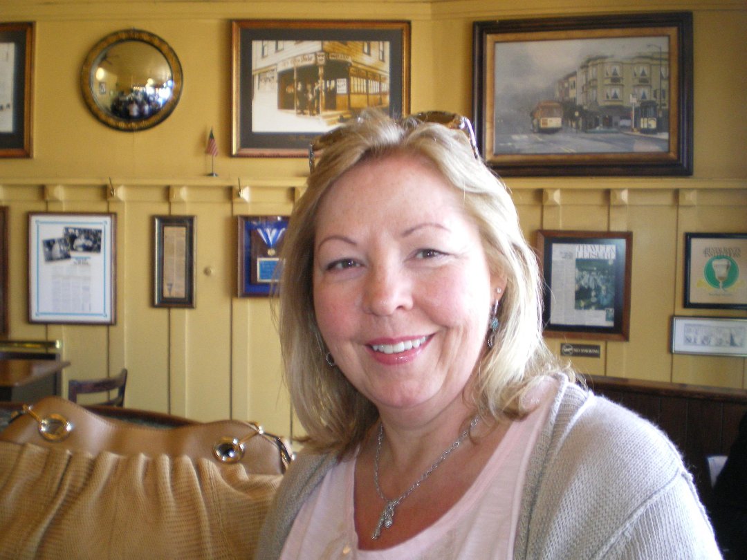 Cynthia Mitchell's album, Profile Pictures