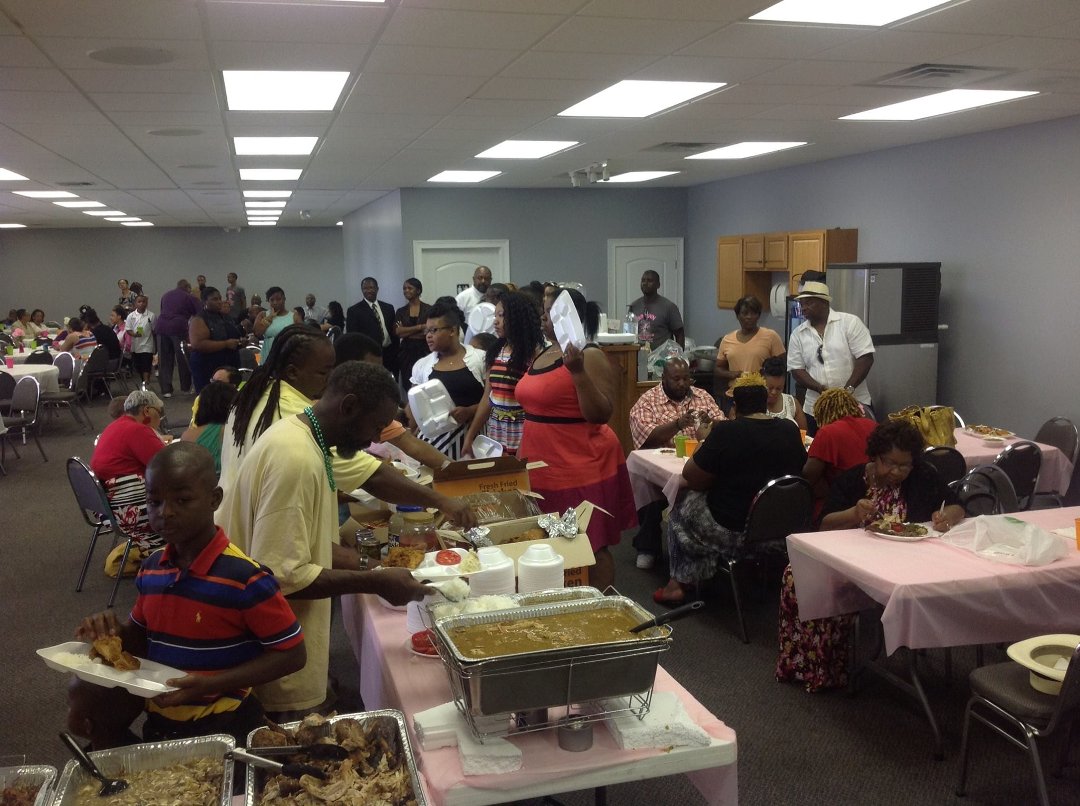 Robert Brown's album, Meet The Browns Family Reunion