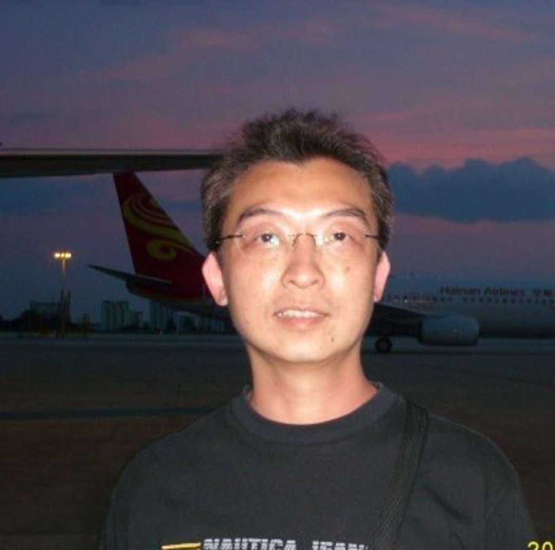 Vincent Lui's album, Profile Pictures