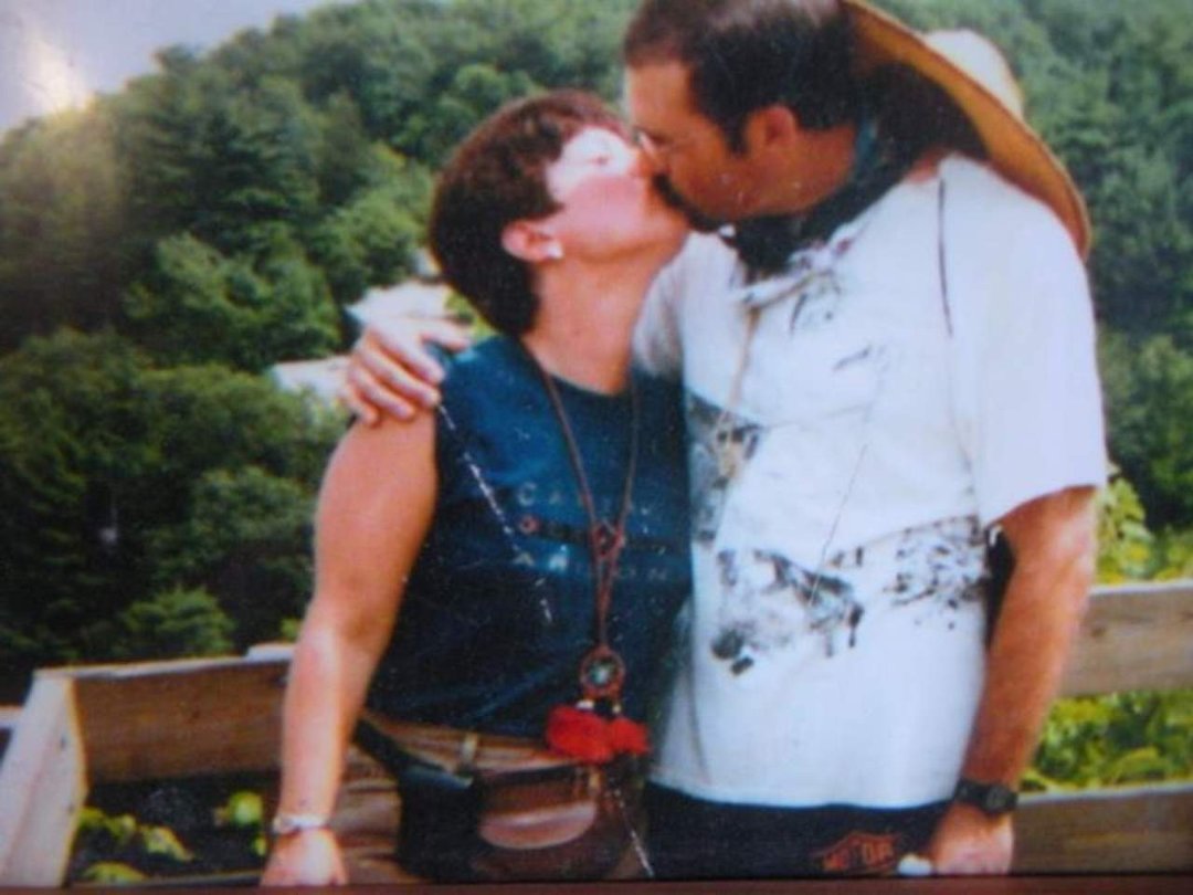 Mary Mary Wolowiec's album, Profile Pictures